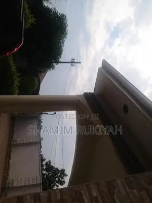 4bdrm Bungalow in Royale Estate, Busukuma for sale