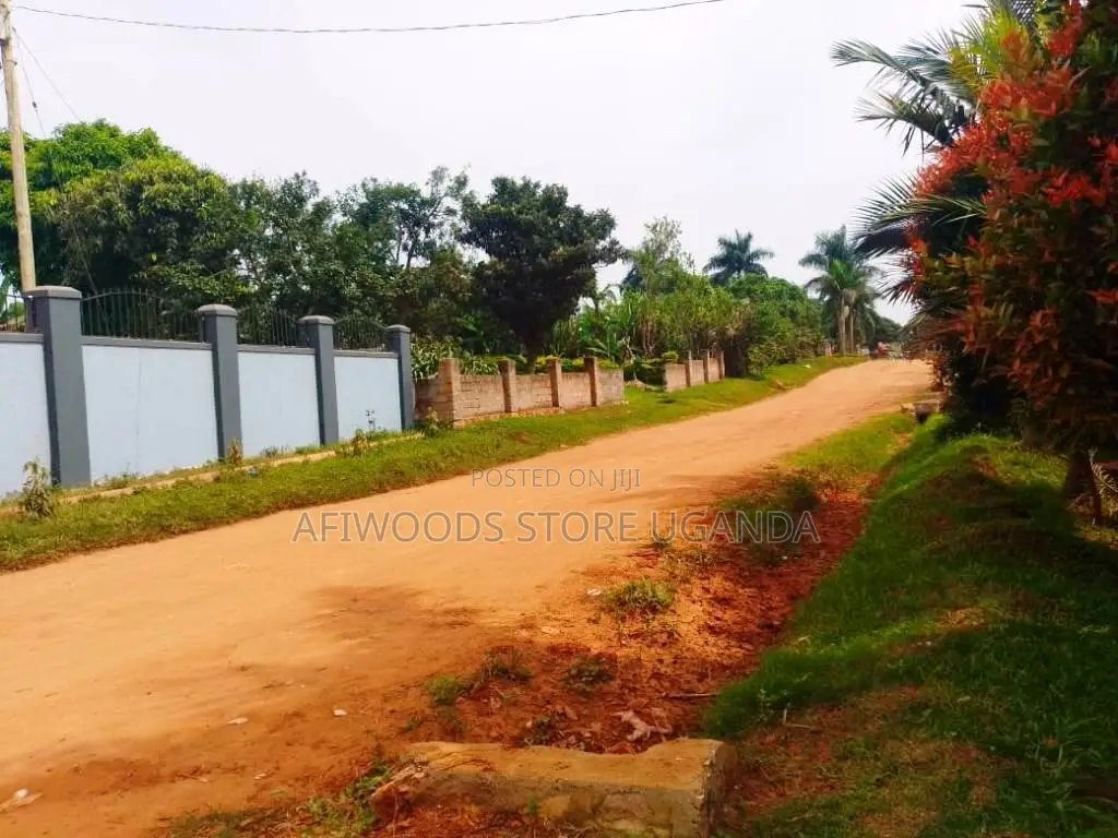 Land for Sale in Nkumba Entebbe 2 Plots of 50 by 100 2km From the High