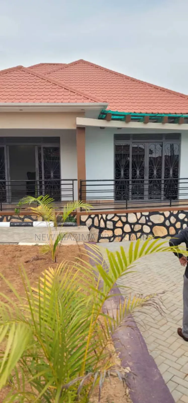 3bdrm Bungalow in Bweya Kajjansi, Central Division for sale