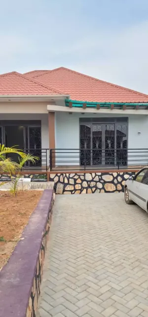 3bdrm Bungalow in Bweya Kajjansi, Central Division for sale