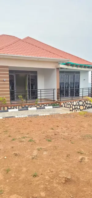 3bdrm Bungalow in Bweya Kajjansi, Central Division for sale