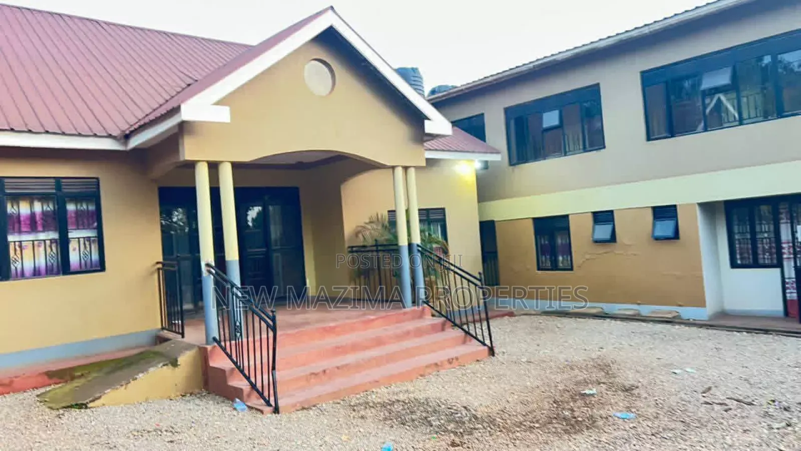 11bdrm Apartment in Kira Mulawa, Central Division for sale
