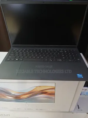 New Laptop Dell Vostro 3520 8GB Intel Core I3 SSD 512GB