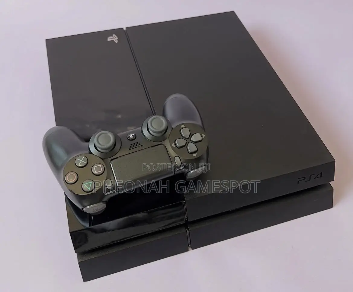 Ps4 Gaming Machine Built to Last, 2 Controllers and 14 Games.