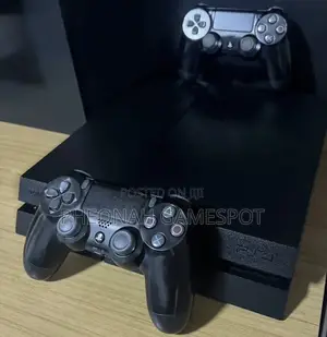 Ps4 Ultimate Home Gaming Package, 2 Pads Plus 13 Installed Games.