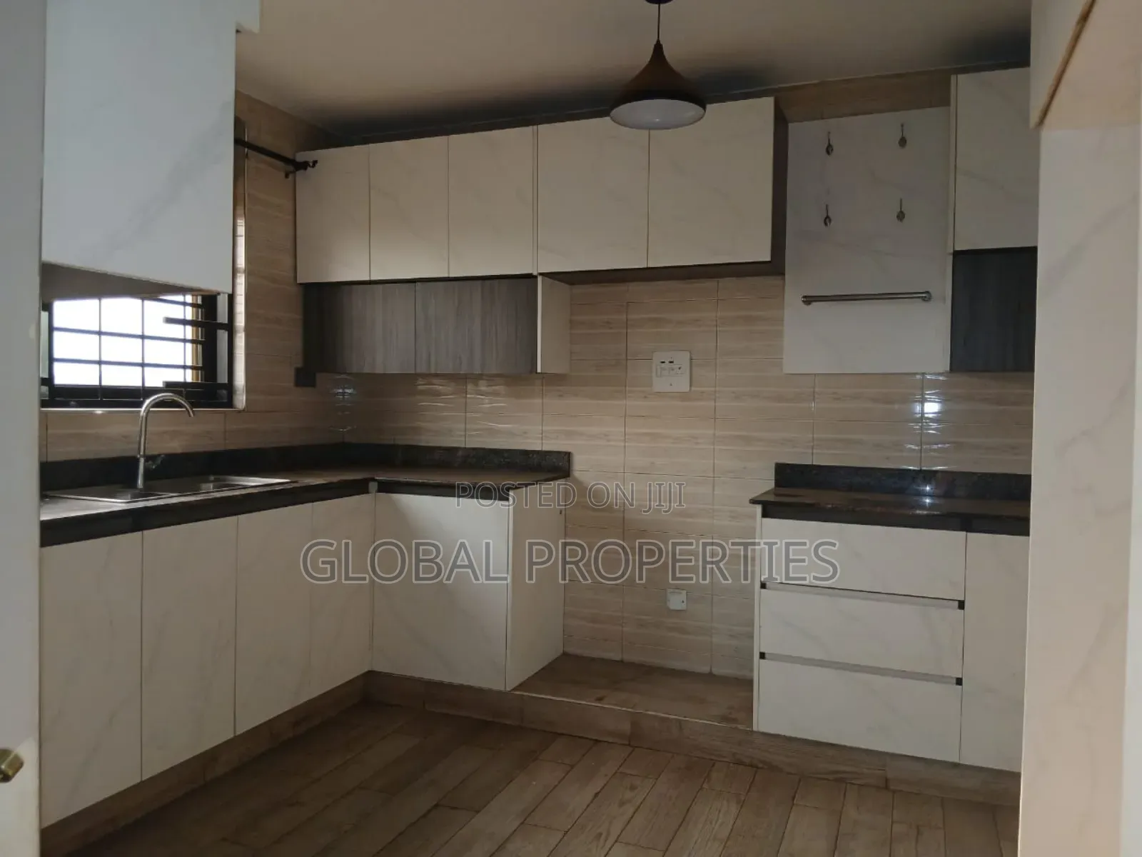 3bdrm Apartment in Kyaliwajala, Central Division for rent