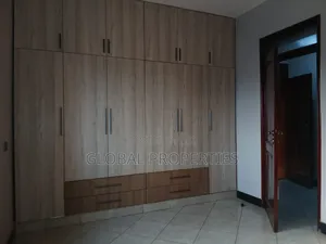 3bdrm Apartment in Kyaliwajala, Central Division for rent