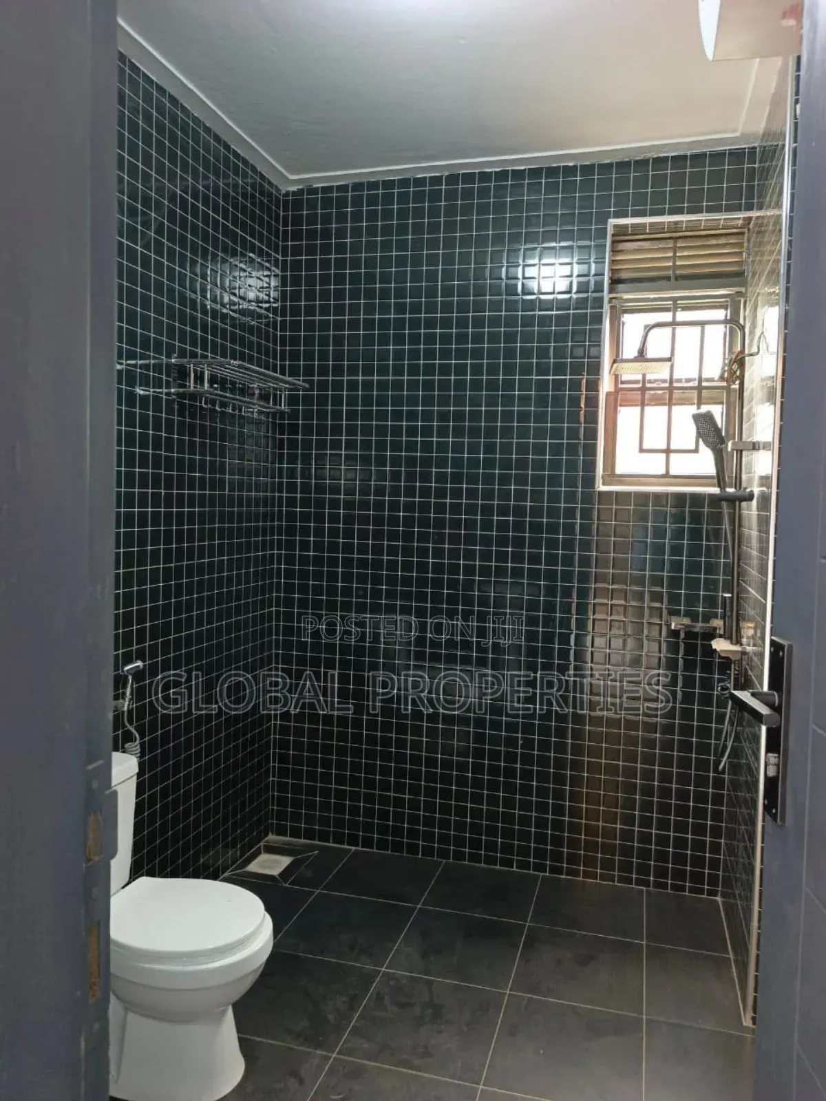 3bdrm Apartment in Kyaliwajala, Central Division for rent