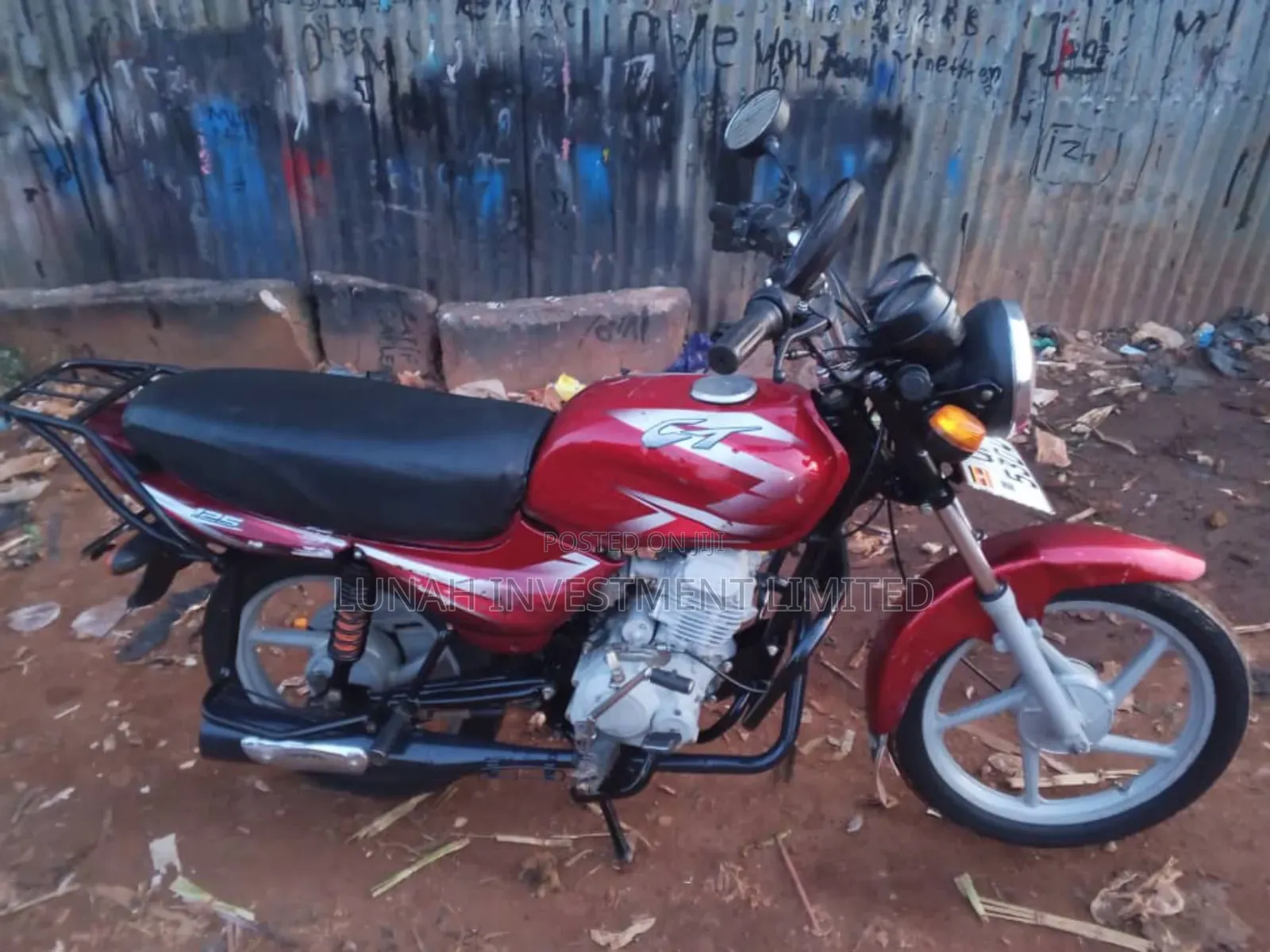 Bajaj Boxer 125 2024 Red