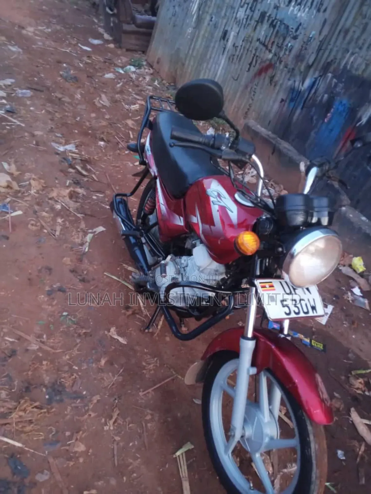 Bajaj Boxer 125 2024 Red