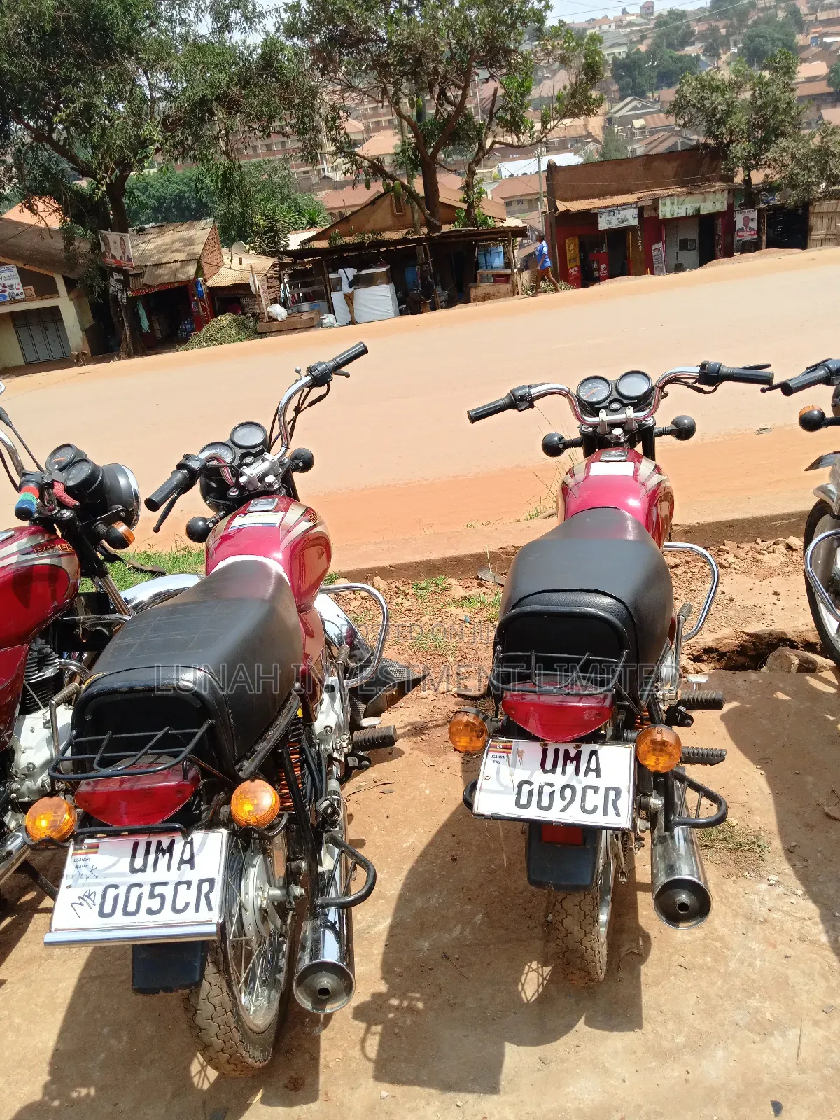 Bajaj Boxer 100 2025 Red