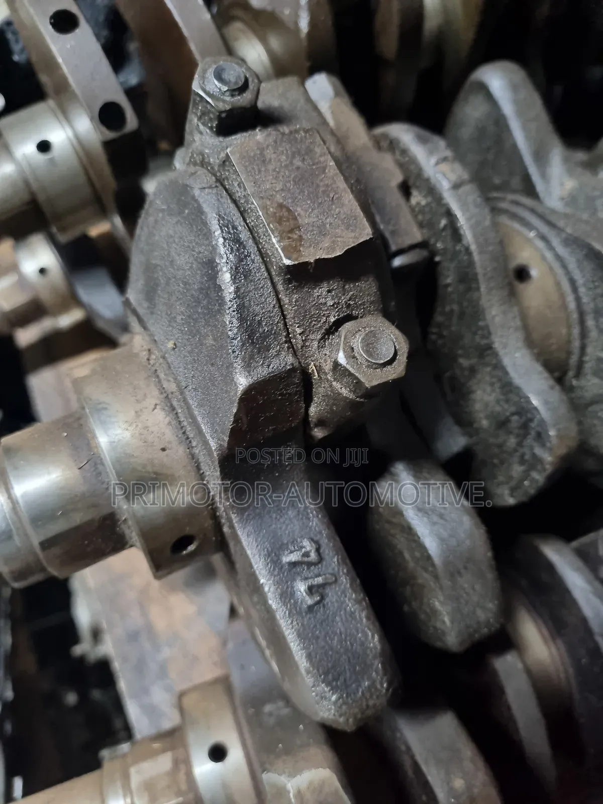 Crank Shafts and Pistons With Connecting Rod
