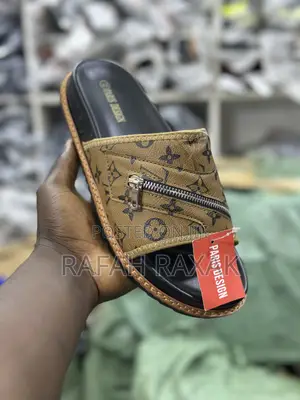 Men’S Classic Louis Vuitton Push In Slide Sandals