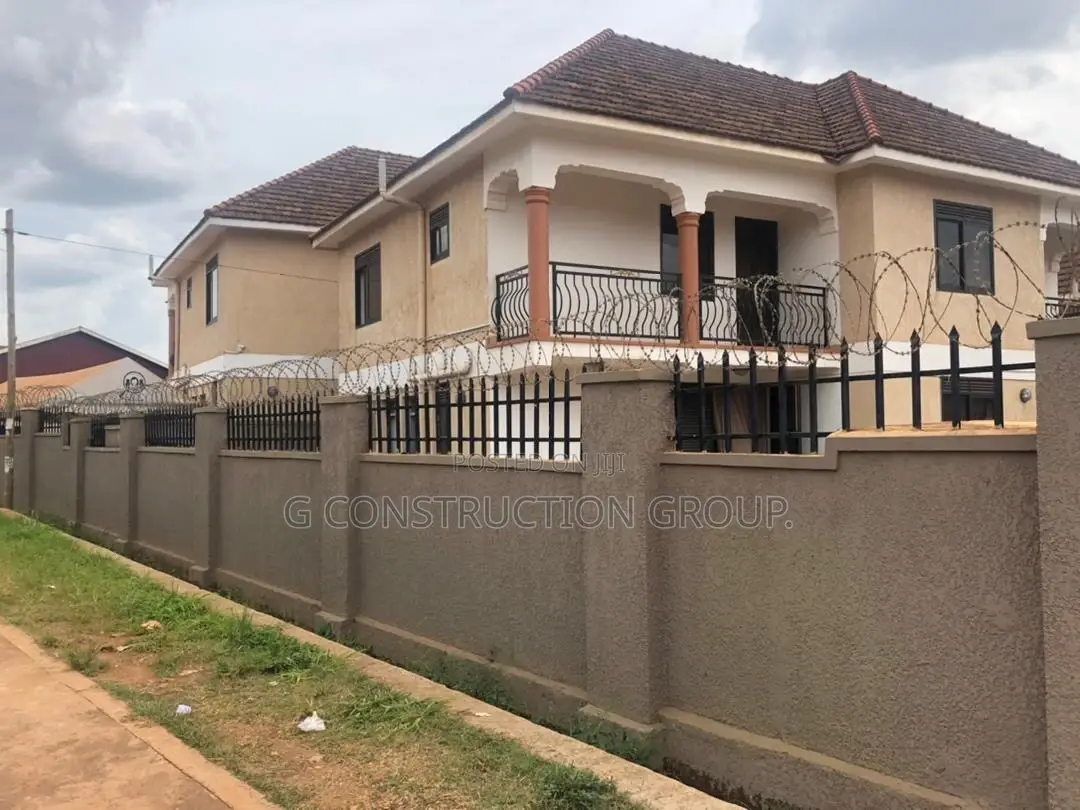 5bdrm House in K.Estate Stand-Alone, Nakawa for sale