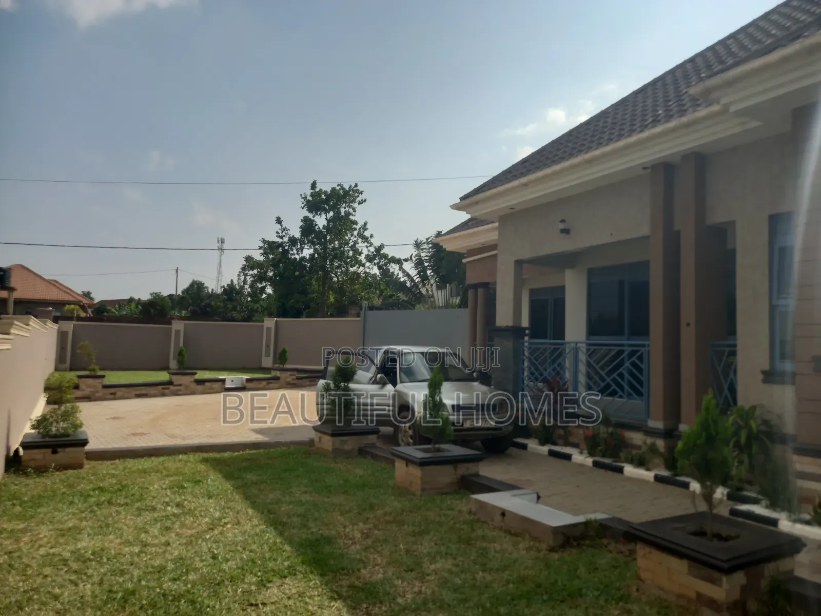 Furnished 4bdrm House in Kira for sale