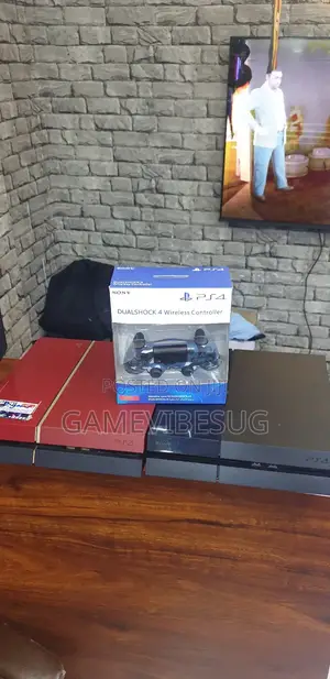 Playstation 4 Bundle Ideal for 2 Players - 10 Games Included
