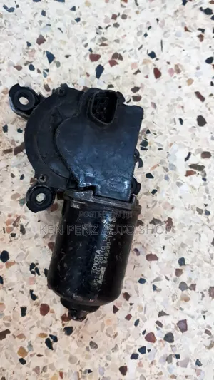Mitsubishi Pajero and Nissan Hardbody Windshield Wiper Motor Ma