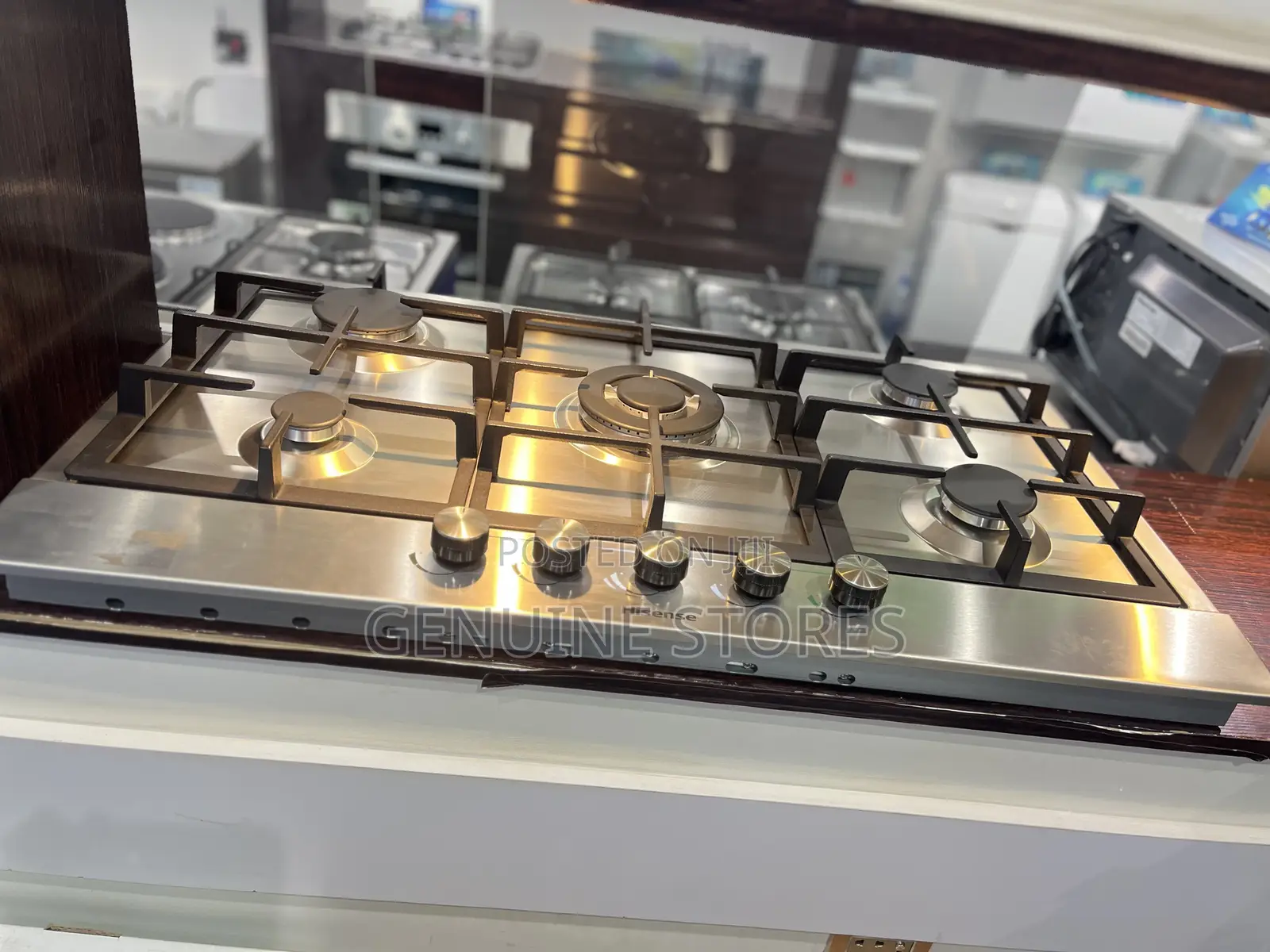 Hisense Hob of 5 Full Gas Plates.