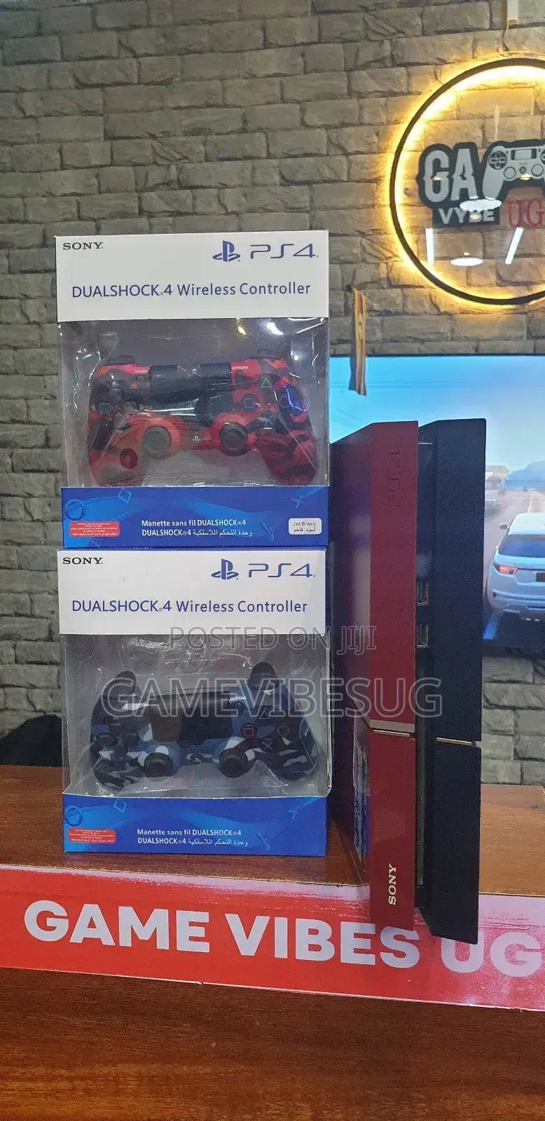 Pristine Ps4 Standard - Includes 10 Games 2 Controller
