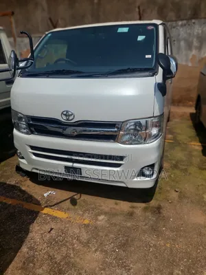 Toyota HiAce 2012 White