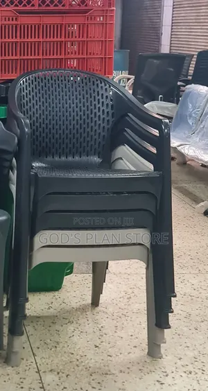 Master Plastic Chairs Master Plastic Chairs Armed