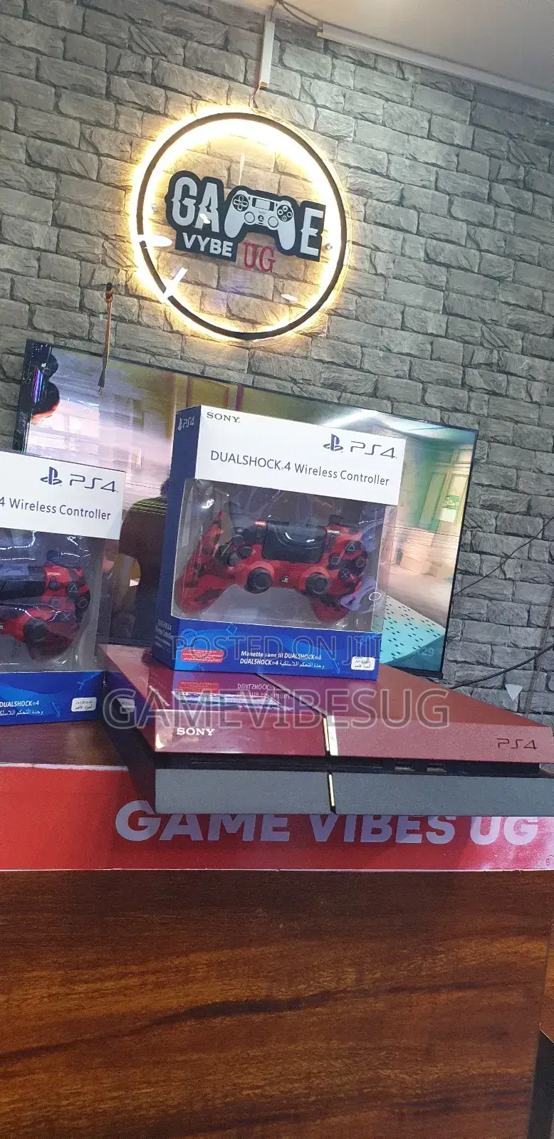 Sony Ps4 Standard Box - 10 Physical Games 2 Controllers