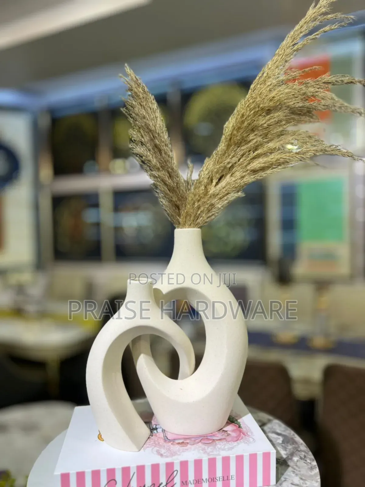 White Parrel
