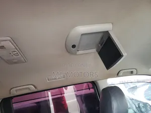 Toyota Noah 2011 White