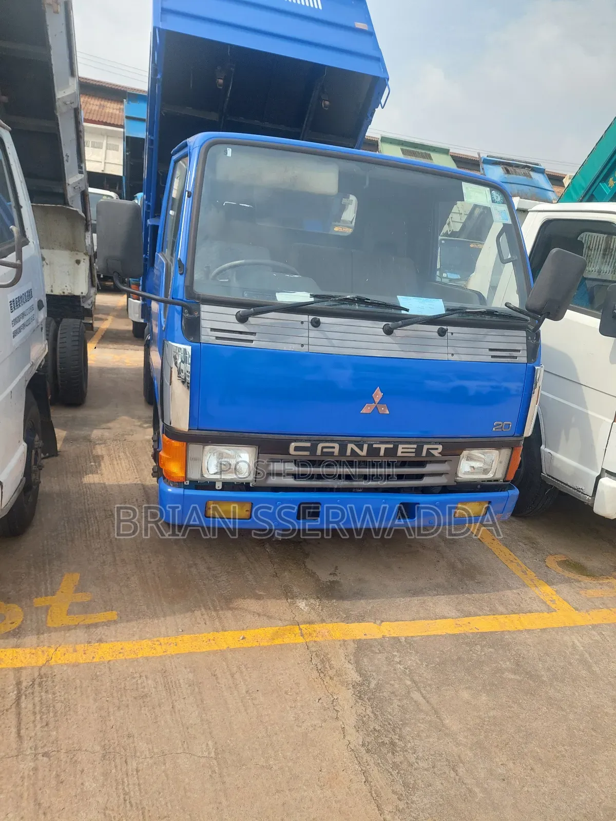 Mitsubishi Canter 1989 Blue
