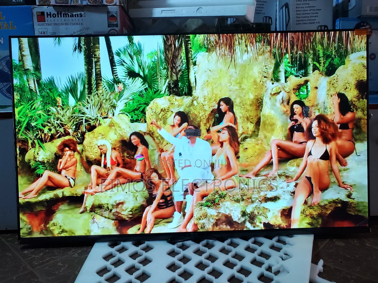 Big Screen Deal! 60 Inch Lg Smart Tv Set