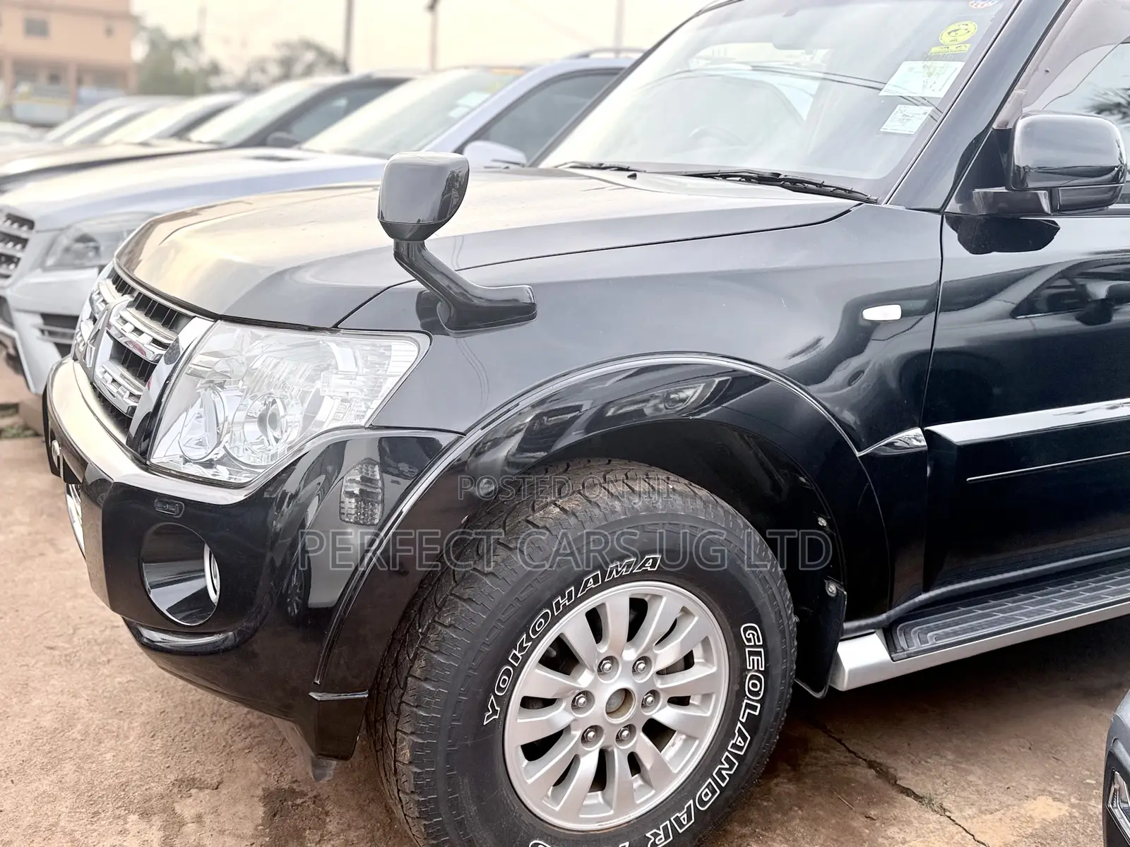 Mitsubishi Pajero V80 3.0 VR-I 2013 Black