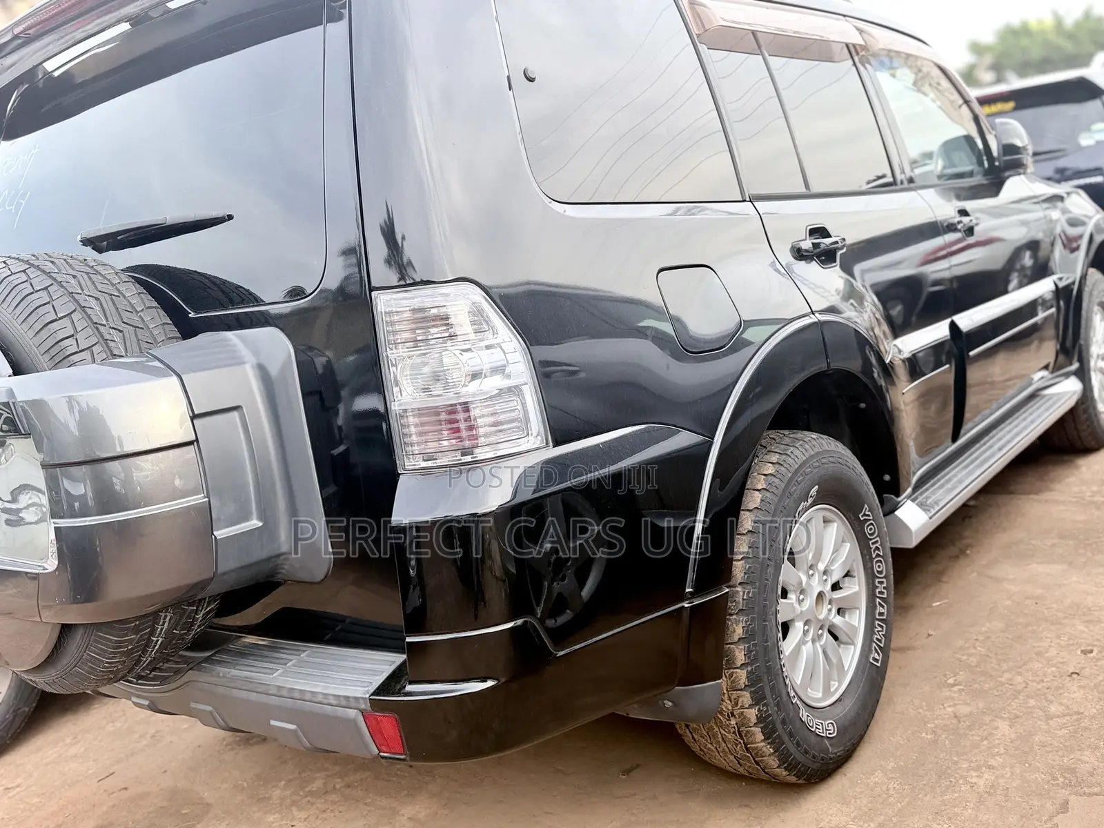 Mitsubishi Pajero V80 3.0 VR-I 2013 Black