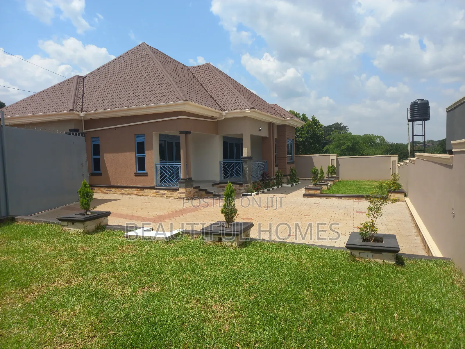 Furnished 4bdrm House in Kira for sale