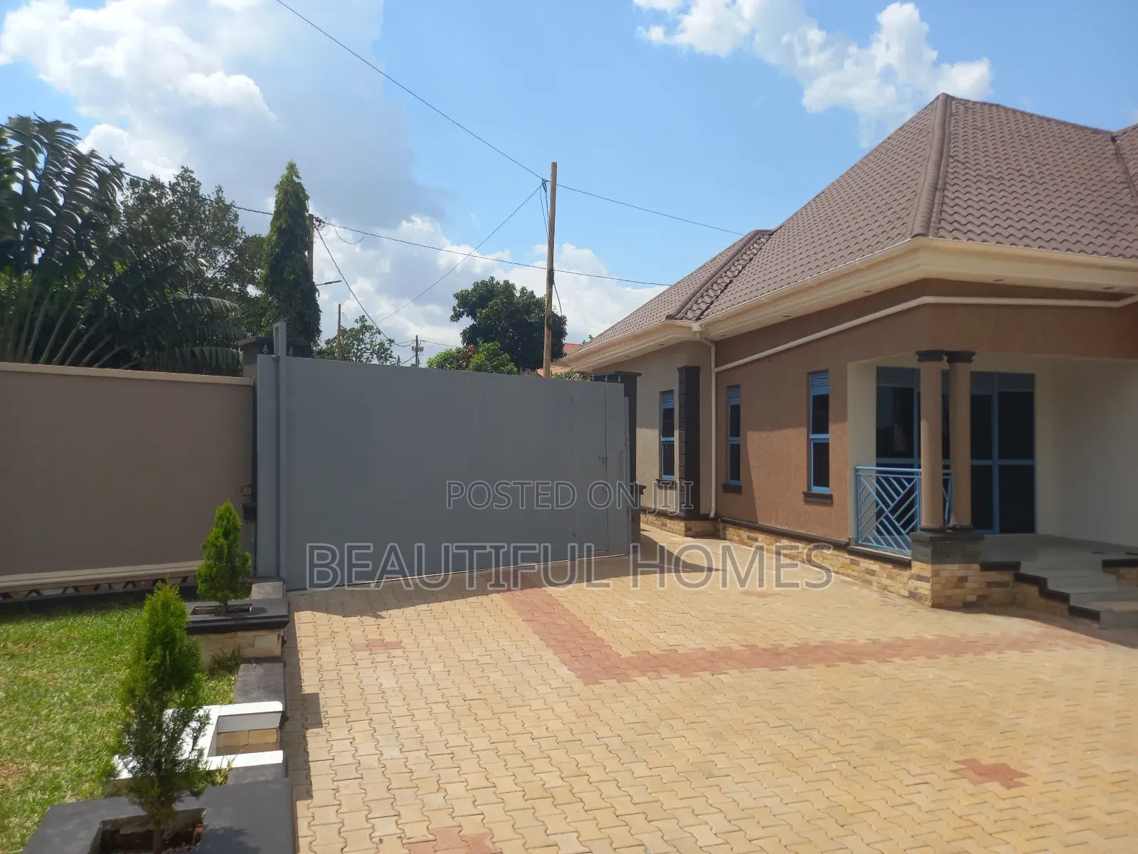 Furnished 4bdrm House in Kira for sale