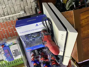 Budget Ps4 Bundle: Standard Console, 2 Pads, 8 Games Hdmi Lead