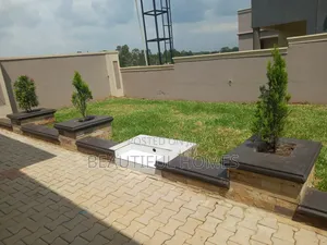 Furnished 4bdrm Bungalow in Kira for sale