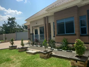 Furnished 4bdrm Bungalow in Kira for sale