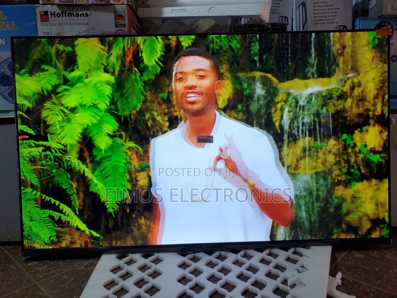 60 Inch Smart Lg Tv Display