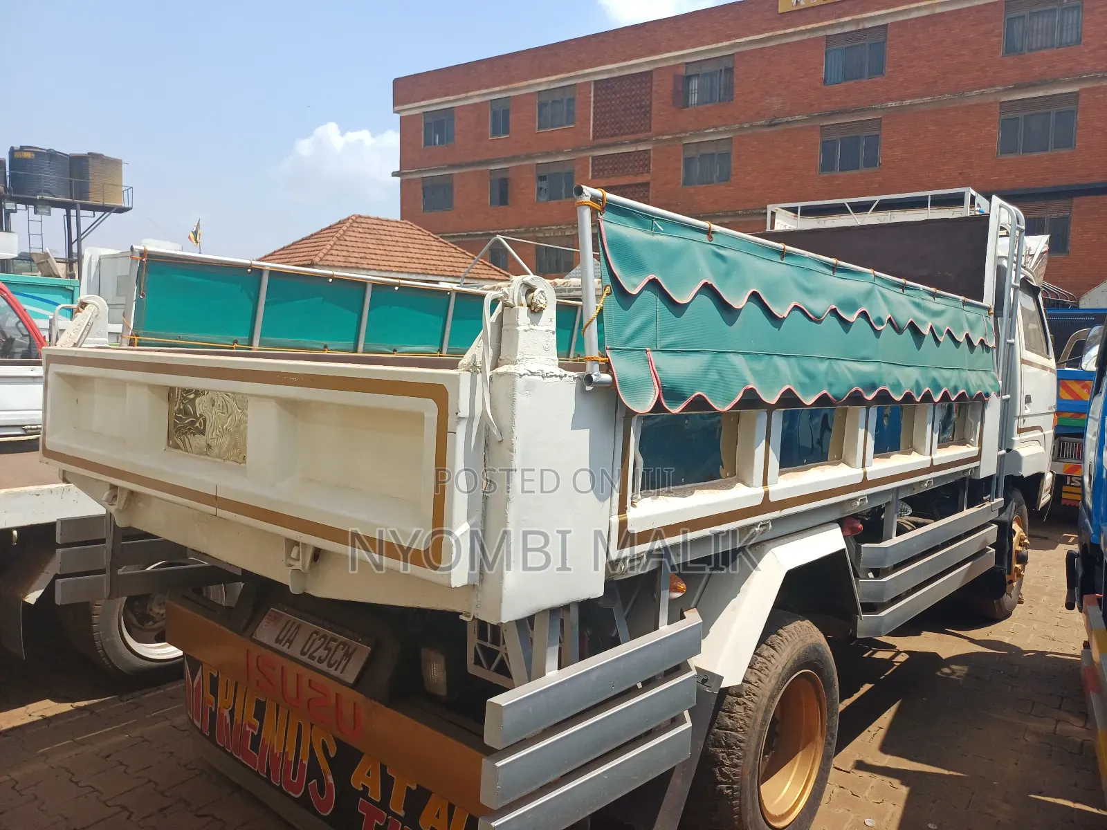 Isuzu Forward Tipper