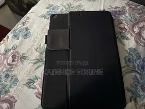 Apple iPad Air (2019) 128 GB Black