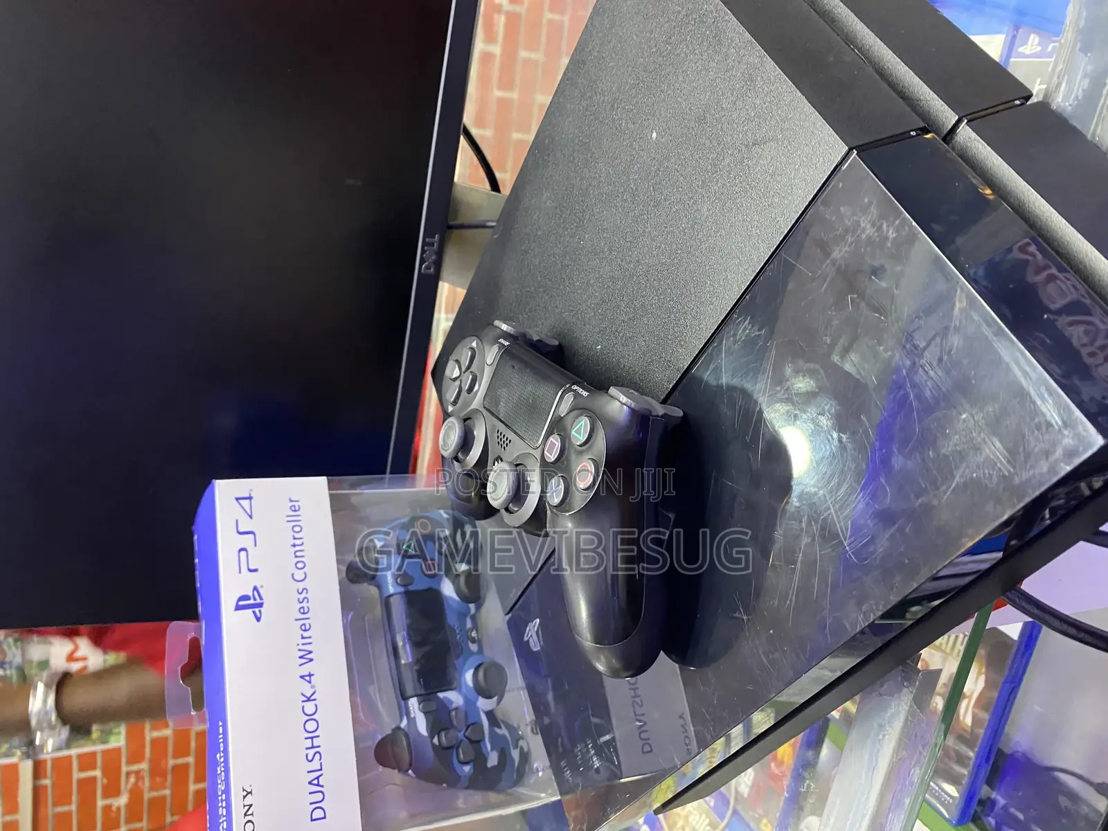 Gaming Start Kit: Ps4 Standard With 2 Pads, 8 Games All Leads