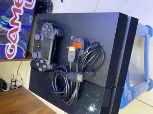 Ready Set Game: Ps4 Standard, 2 Controllers, 8 Games, All Leads
