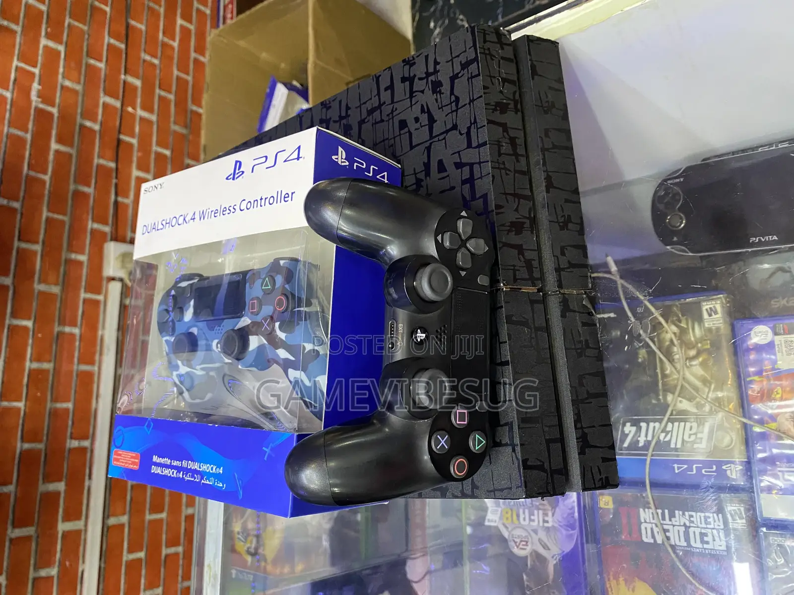Reliable Ps4 Standard Console - 2 Pads, 8 Games, All Accessories