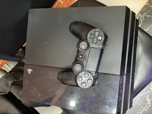 Top Quality Ps4 Standard Pack - 2 Pads, 8 Games, Power and Hdmi