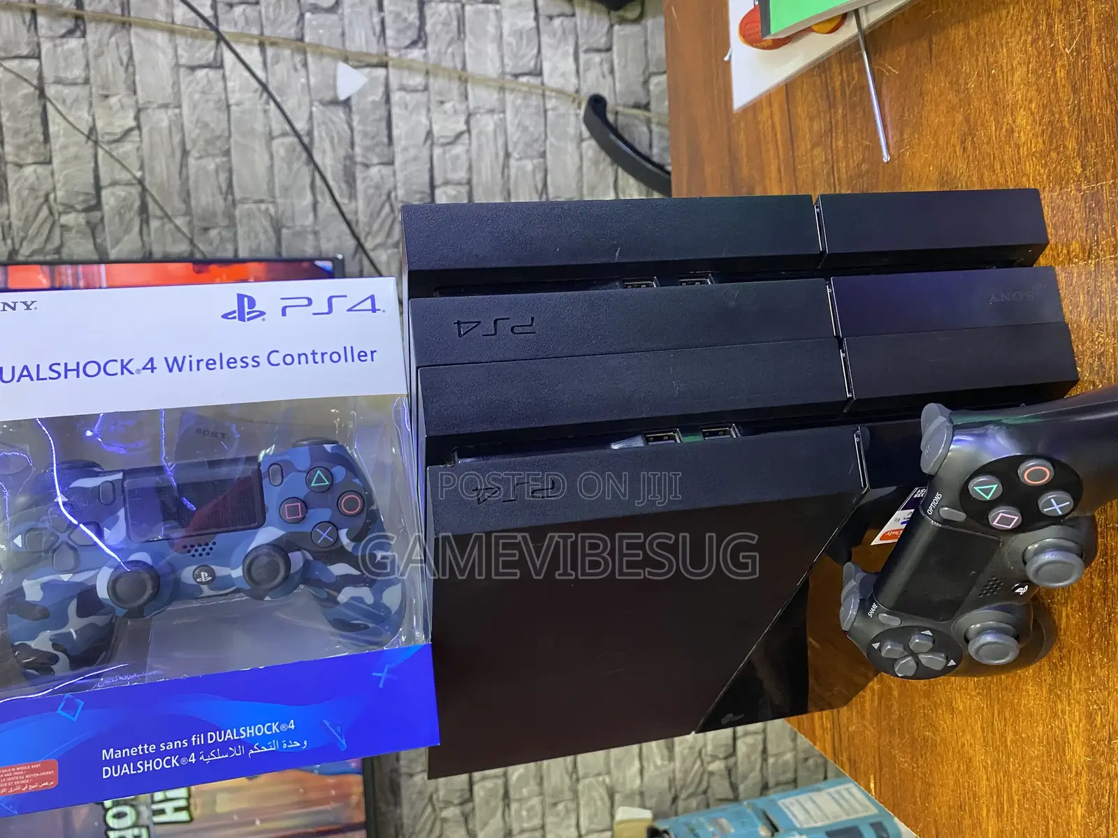 Fun for All: Ps4 Standard Bundle - 2 Pads, 8 Games, Full Cables