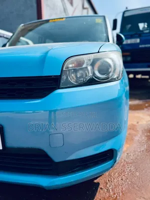 Toyota Corolla Rumion 2011 Blue