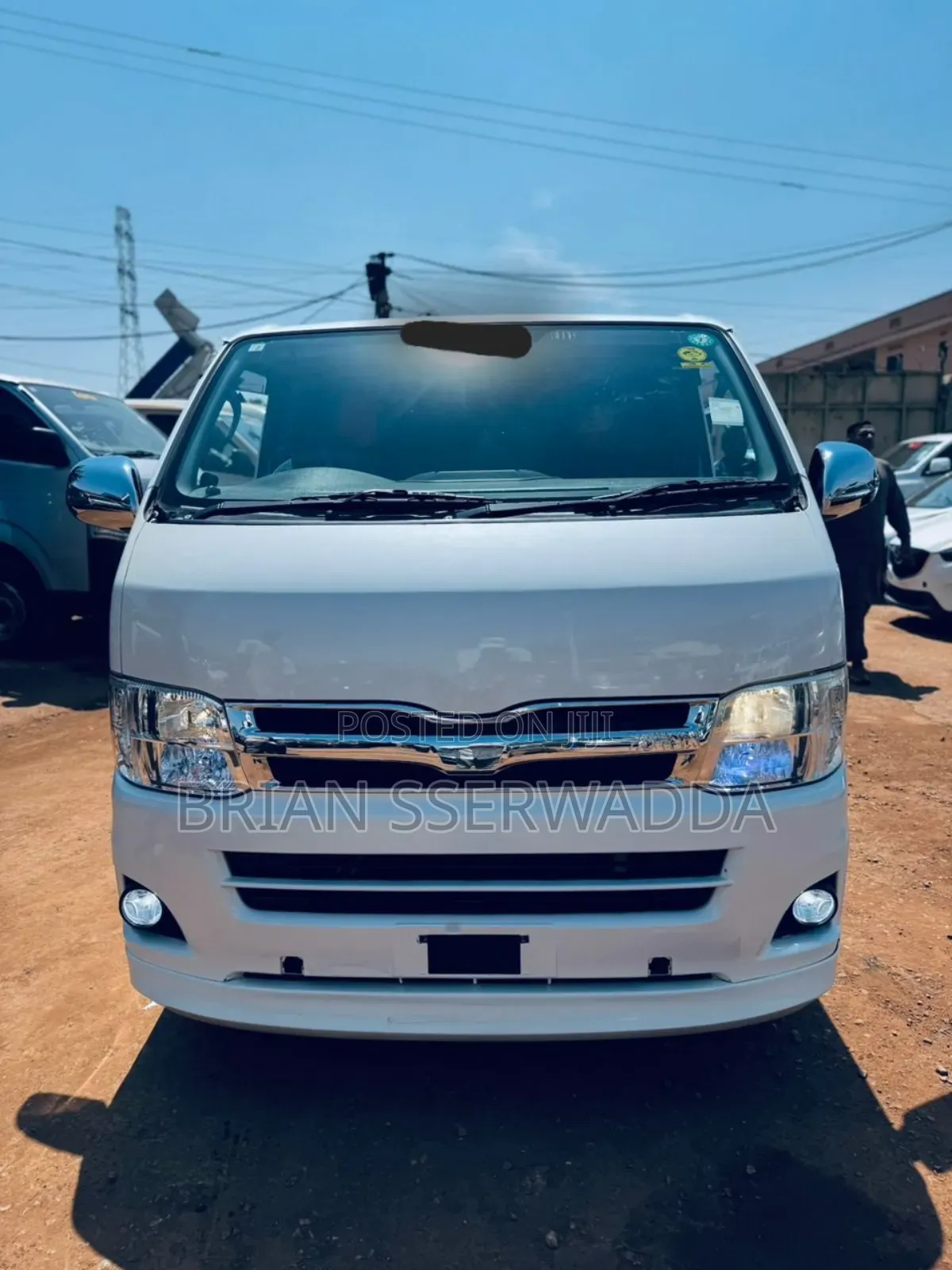 Toyota HiAce 2012 White