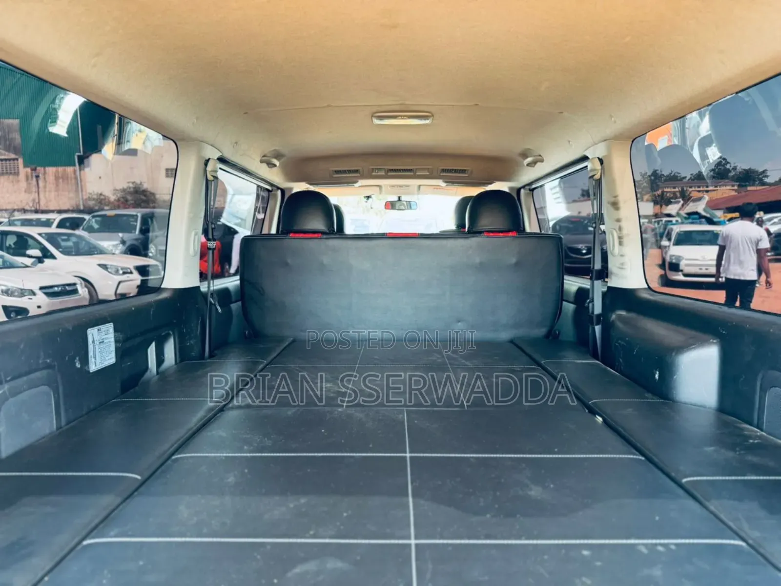 Toyota HiAce 2012 White