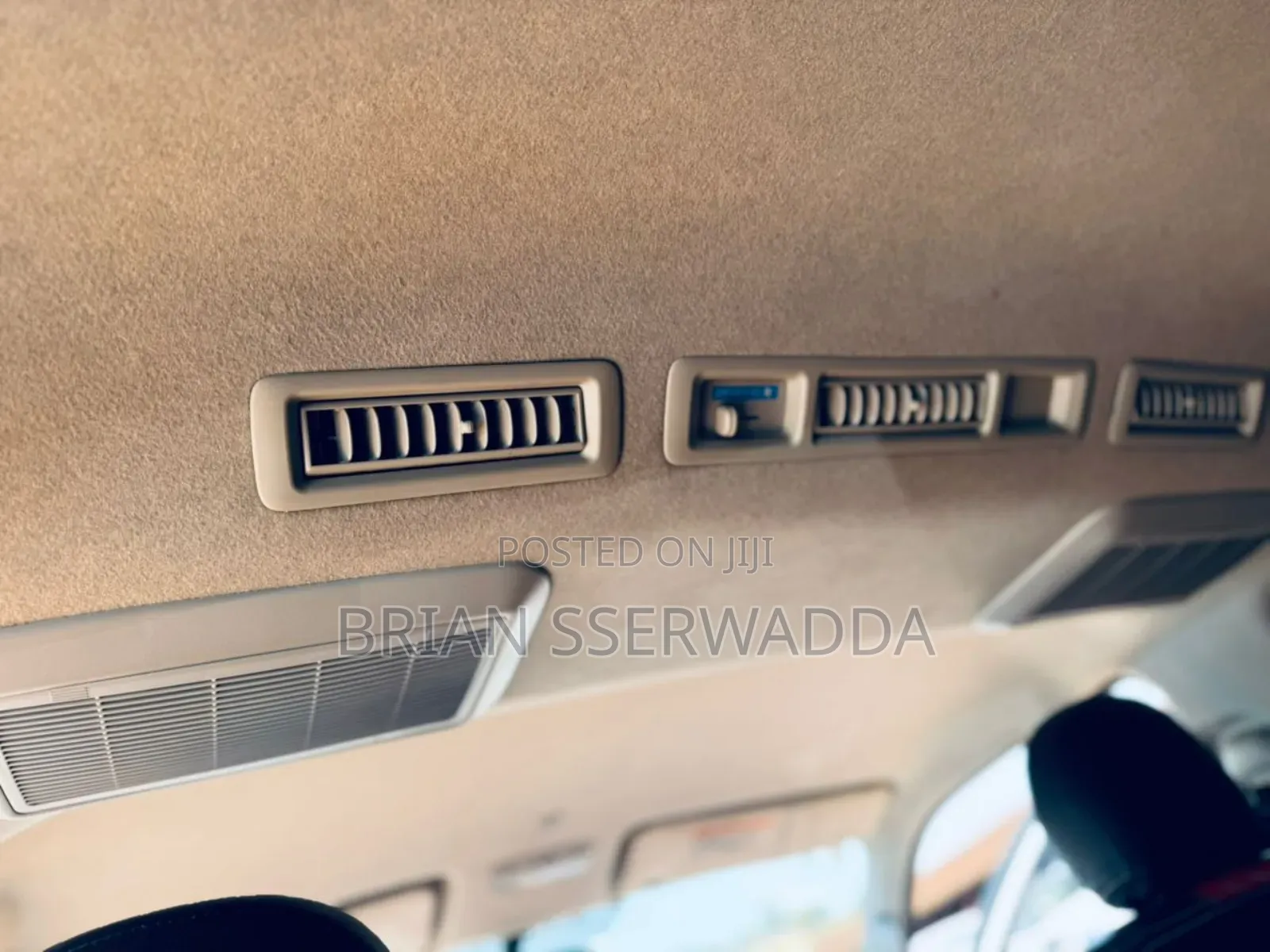Toyota HiAce 2012 White