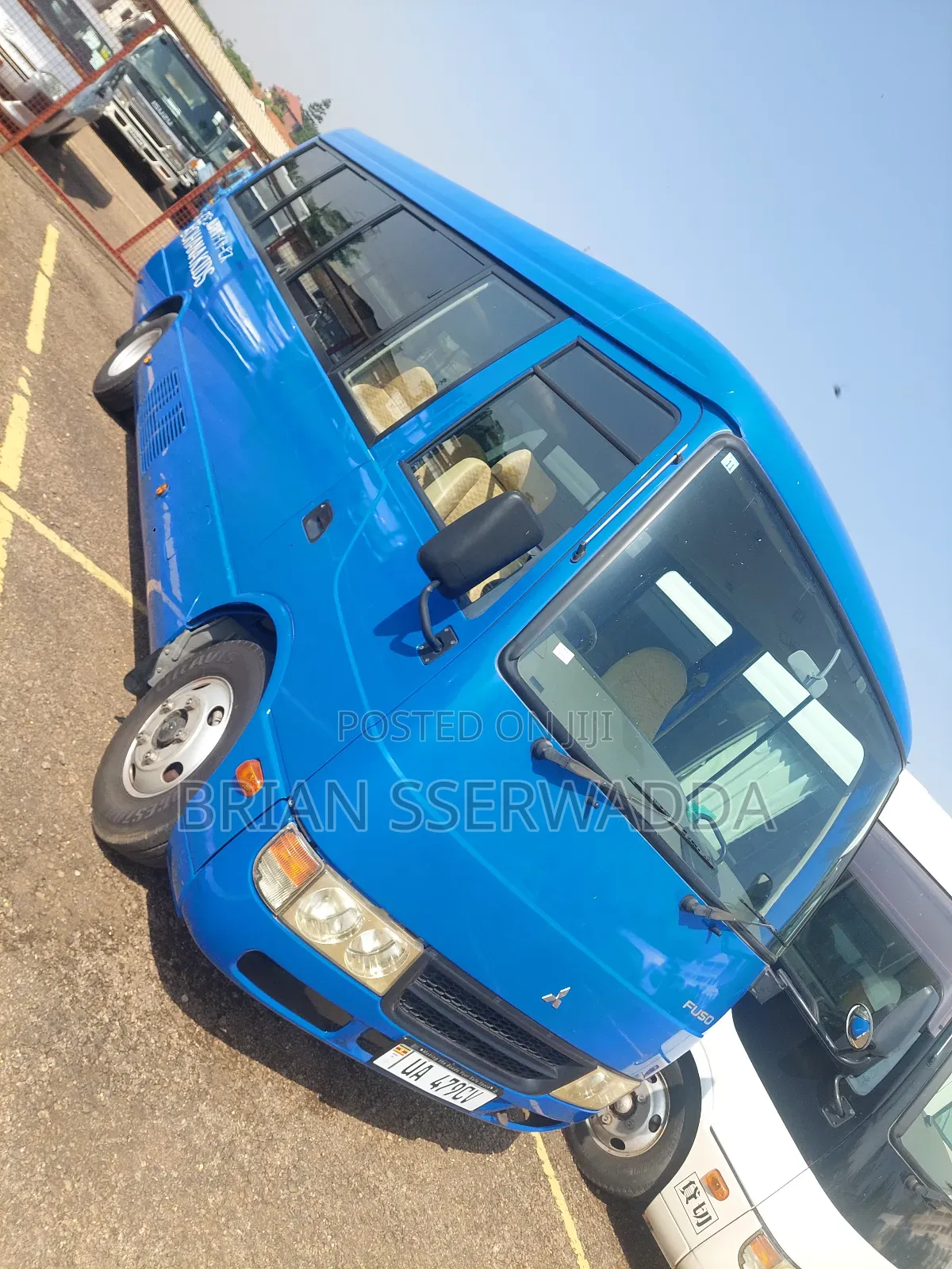 Mitsubishi Fuso Rosa 2011 Blue